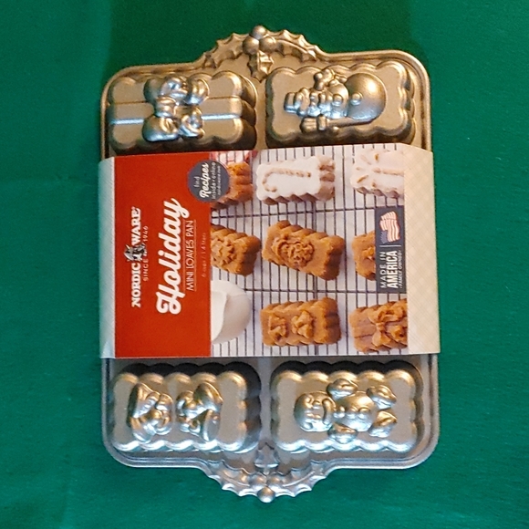 Nordic Ware Kitchen New Nordic Ware Holiday Mini Loaves Pan Poshmark